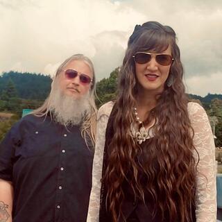 Live Music every Saturday at the Mountain Timber Market